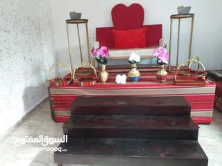  5 لوج وكوشة حفلات جديد غير مستعمل مصنوع باحترافيه من الحديد والخشب الثقيل