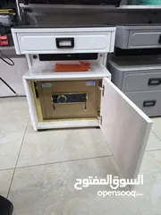  3 الكوميدينا الذكية مع الخزنة تصميم عصري + وظائف ذكية + أمان عالي مصنوعة من أجود أنواع الخشب .