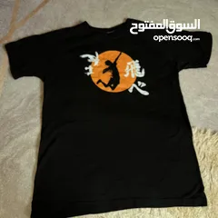  1 بلوزة انمي haikyuu. حجم لارج مناسبة للجنسين. مناسبة للصيف. لمحبي الانمي.