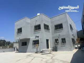  3 منزل جاهز لسكن طابقين مع ساحه