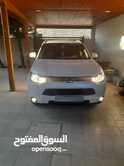  2 ميتسوبيشي اوتلاندر 2015