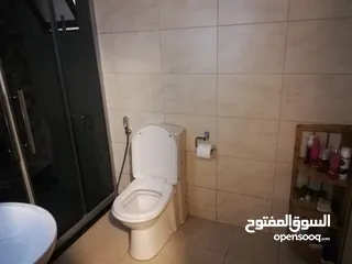  3 شقة للبيع في اجمل مناطق خلدا