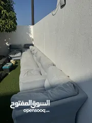  3 طقم كراسي جداً مريحه و يتسع ل 7 اشخاص و اكثر