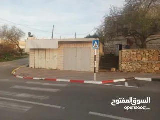  2 مخازن للإيجار