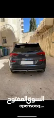  4 توسان بويه شركة 2000 ديزل اوتوماتيك  يد 1 عداد 85 ب الورقه فللللللللللل عدا فتحه  5 عدسات  هوك  بصمه