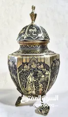  3 إناء نحاسي مزود بقاعدة، محفور يدويًا Hand carved brass vessel with base