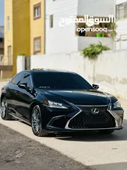  6 لكزس ES300 2019 ألترا فل كامل أعلى صنف لون كحلي غامق مميز للبيع