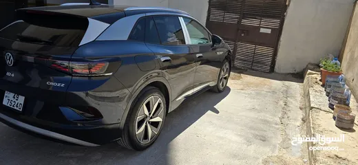  11 2024 ID 4 crozz pro piano black برو بيانو بلاك عداد زيرو كفالة اتوهب 6 سنوات أو 100 ألف كيلو متر