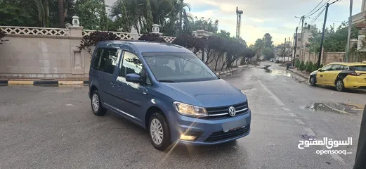  17 كادي 2018-غرفة مبطنة -ركاب (6+1)ماتور 2000 ديزل ماشي 110الف كليو فحص الف دفعة 50الف كاش والباقي شيكت