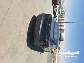  16 تيسلا موديل 3 موديل 2023 لون فيراني داخل ابيض عداد قليل بسعر مناسب