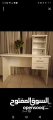  1 مكتب بحاله جيده للبيع