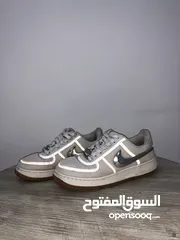  3 Authentic Nike shoes for sale reply to know the price and the sizes