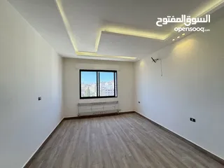  18 شقة مميزة للبيع طابق اول مساحة 230م بخلدا بتشطيبات مميزة (مشروع 120)