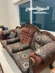  1 طقم كنب ضيوف شبه جديد