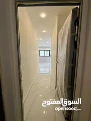  3 شقة طابق اول في الجندويل مساحة 69م مقابل مجمع الملك حسين للأعمال للبيع