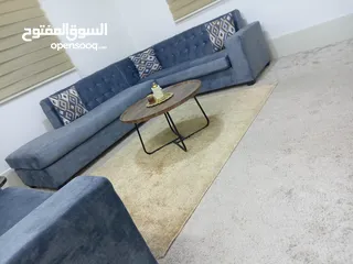  5 طقم كورنر امريكي تفصيل عرسان بحالة الجديد استعمال شهرين خشب ثقيل  للبيع