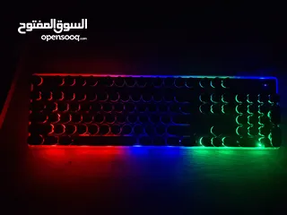  1 كيبورد مضيئ بحاله الوكاله غير مستخدم
