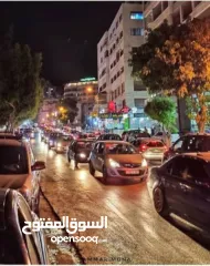  1 في رفيديا محل للبيع بالخلو مساحة 38 متر مع ساحه امامية 18 متر موقع حيوي قرب المستشفى العربي