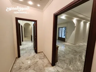  23 شقة فارغة للبيع في عبدون - ref : 14554