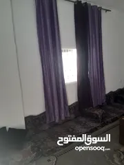  3 فرش عربي للبيع المستعجل وبرادي وسجاد بسعر مغري جدا