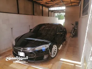  2 TESLA MODEL S85, 2014