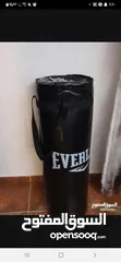  1 كيس ملاكمه طول 100cm وعرض 30cm مستعمل بحاله جيده اربد الحي الشرقي يوجد جنزيل التعليق و شنكل فقط
