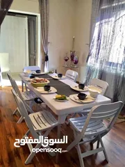  1 طاولات وكراسي طوي بتزبط للرحل والعزايم الكبيرة