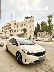  5 كيا سيراتو سحب شركة عداد قليل يد صفر فل اضافت مميزة كاش فقط