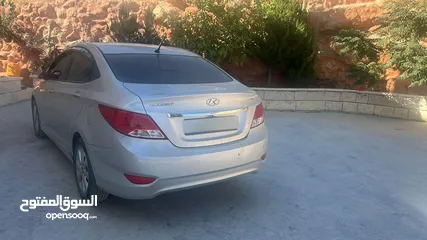  5 اكسنت بنزين ماتور 1400. بصمه .مرخصه ومامنه .دفعه.35 كاش وشكات 2000
