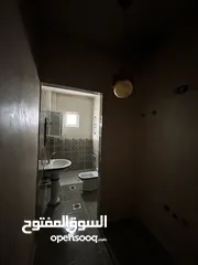  9 شقة للإيجار