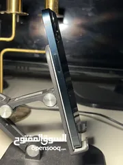  5 iPhone 13 blue