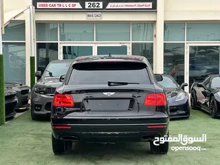  3 BENTLEY BENTAYGA FIRST EDITION  GCC 2017 W 12 Original Paint  Zero accidents Full option  ‎