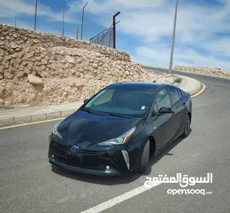  2 تويوتا بريوس 2022 XLE فحص كامل فل ما عدا الفتحة صنف بيرسونا TOYOTA PRIUS 2022 XLE FULLY LODED