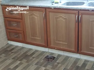  3 شقة طابق ثالث فارغة للبيع