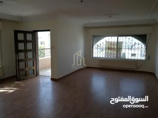  8 في أرقى مناطق الصويفية شقة طابق ثالث أخير 170م مجدده بالكامل بسعر مميز / ref 9085