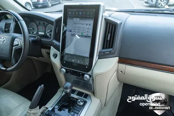  19 Toyota Land Cruiser 2017 Gx-r V8  السيارة بحالة الوكالة و قطعت مسافة 141,000 كم   اللون : اسود