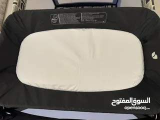  10 سرير قماشي ماركه جوي البريطانيه مع وحده غيار  /Joie travel bed