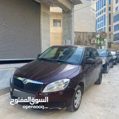  3 سكودا فابيا 2013 ماطور 1400  جير عادي اصل اجار السيارة تخلو من القص الطولي والعرضي بدي سليم