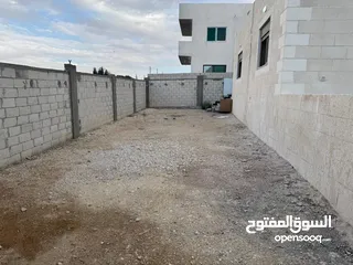  20 بيت للبيع مميز منطقه هادئه جدا