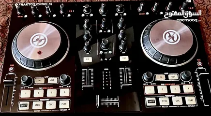  3 Native Instruments Traktor S2 MK2 DJ Controller  with laptop&software