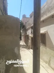  8 بيت للبيع المستعجل بسعر مغري 25000 قابل للتفاوض