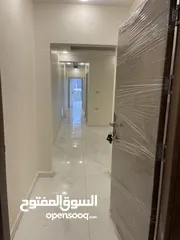  6 مكتب تجاري مميّز للإيجار في أقوى مناطق اربد حيوياً و أجملها بجانب مواقف ارابيلا مول