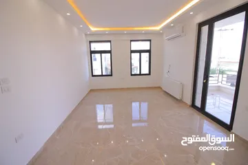  9 فلل لقطة للبيع 460متر في طريق المطار بتشطيبات فندقية