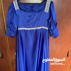  1 فستان ازرق ملكي راق بإطلالة ملوكيه لا تُقاوم