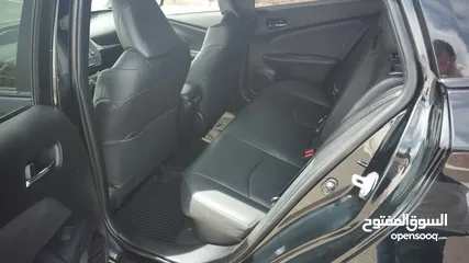  13 تويوتا بريوس 2022 XLE فحص كامل فل ما عدا الفتحة صنف بيرسونا TOYOTA PRIUS 2022 XLE FULLY LODED