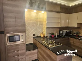  7 شقة استثمارية مفروشة للبيع أو للايجار في عبدون