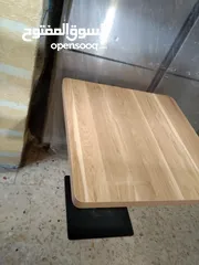  1 طاولة خشب القاعدة معدن