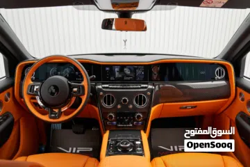  15 Rolls-Royce Cullinan Black Badge