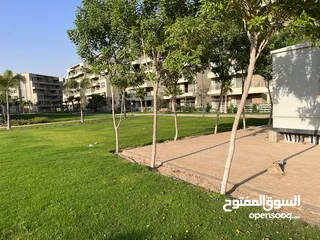  2 شقة لقطه بالسعر القديم للبيع 155 م باقل سعر في السوق بكمبوند Palm Hills Capital Gardens