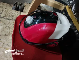  2 للبيع تحتاج إلى بربيش فقط السعر 15دينار مكوه بخار سعرها جديد 27دينار الله يبارك لصاحب النصيب